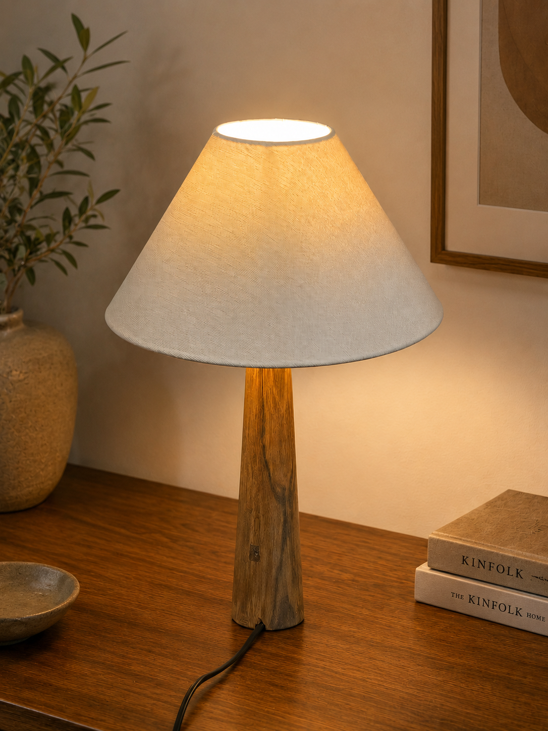 AKARI — The Wooden Table Lamp